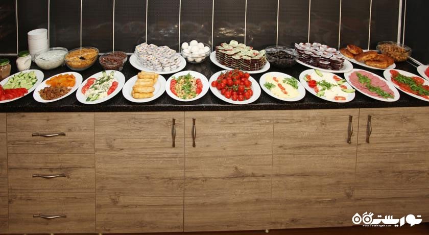 بوفه سلف سرویس